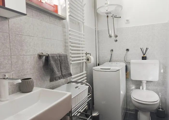 Vikendica House Cvetko *